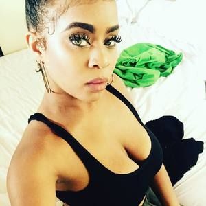 Meet your Posher, Jennae